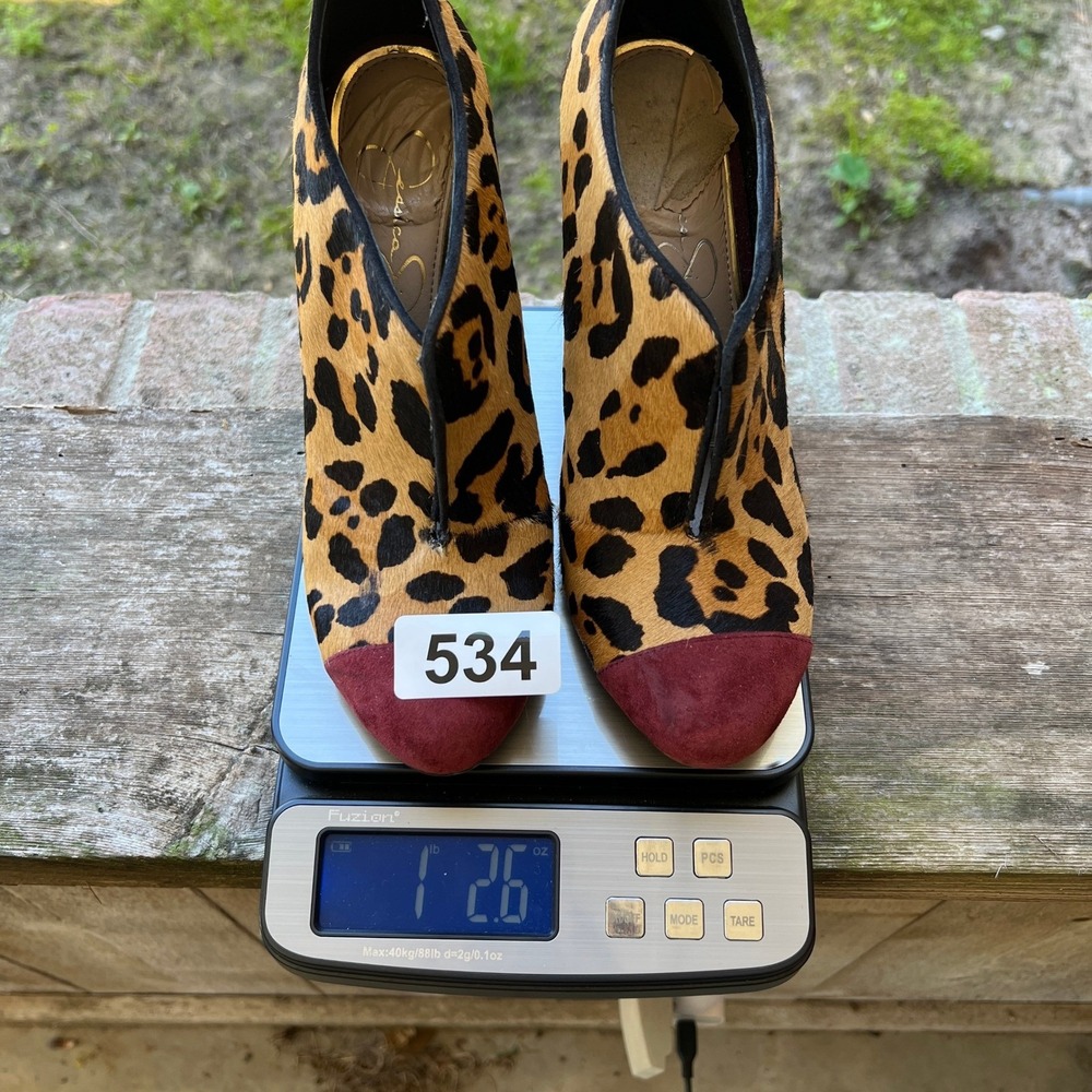 Jessica Simpson Saturn 2 Leopard Calf Hair Ankle Booties Burgundy Cap Toe 7.5M - Picture 9 of 9